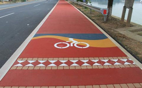 化隆彩色路面解决方案：环氧地坪的新趋势