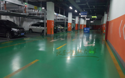 化隆化隆环氧地坪施工中的注意事项及常见问题解决指南